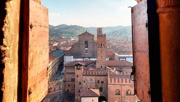 Cara Bologna - Vista suggestiva